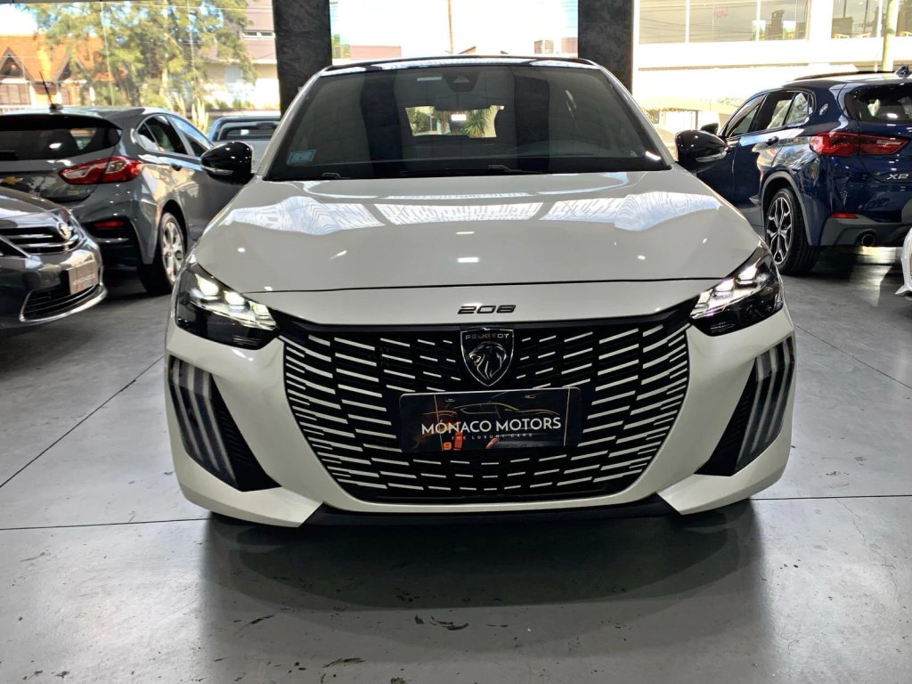 Peugeot 208 1.0 GT 2025 en el showroom de Mónaco Motors